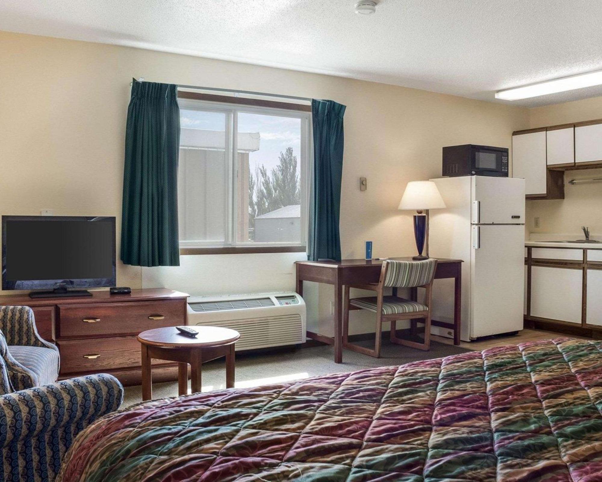 Rodeway Inn West Fargo Buitenkant foto