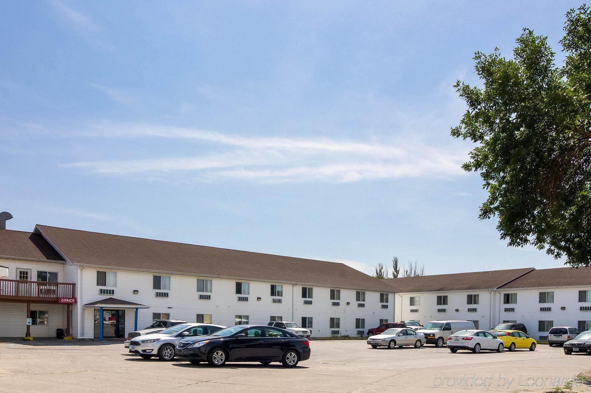 Rodeway Inn West Fargo Buitenkant foto