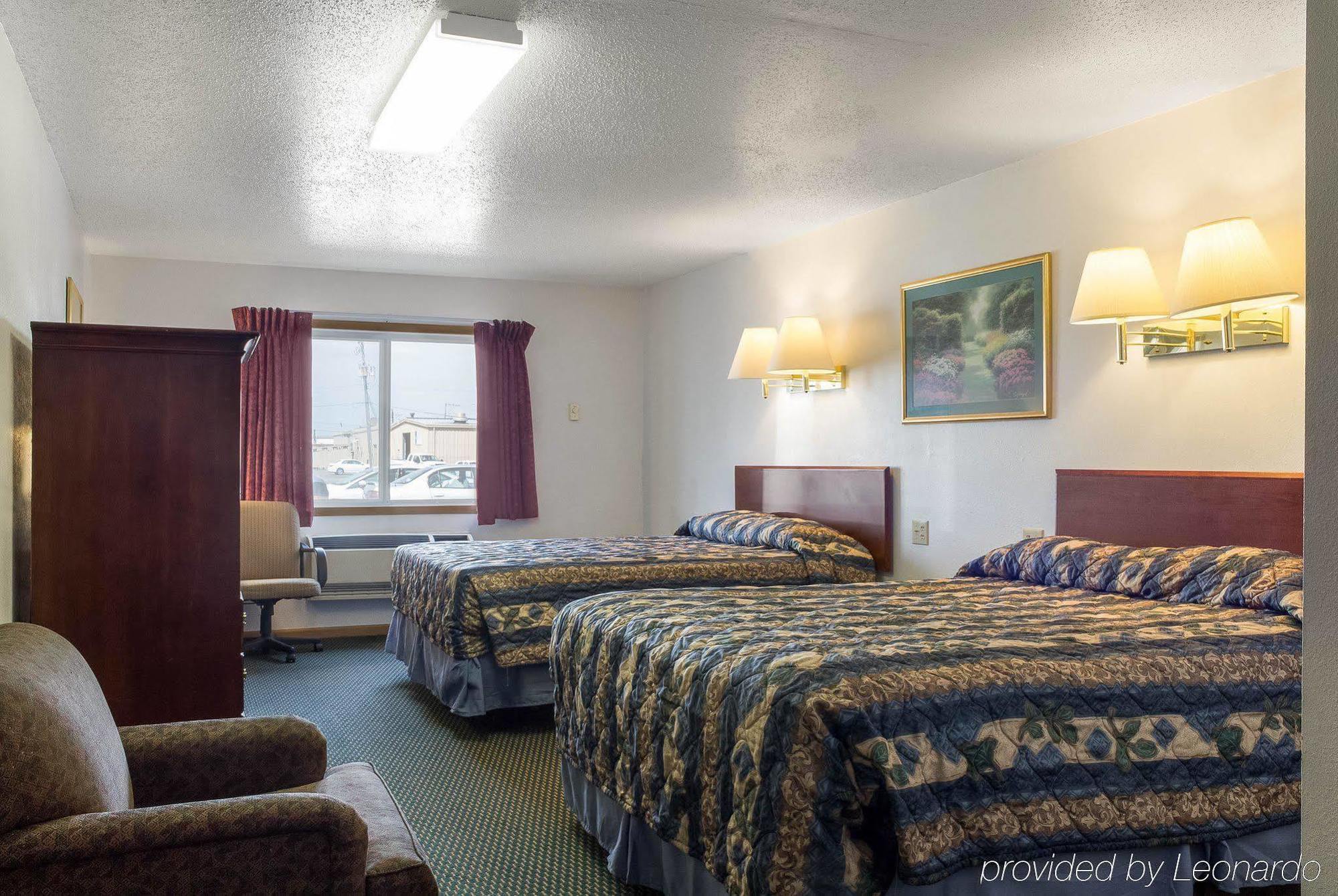 Rodeway Inn West Fargo Buitenkant foto