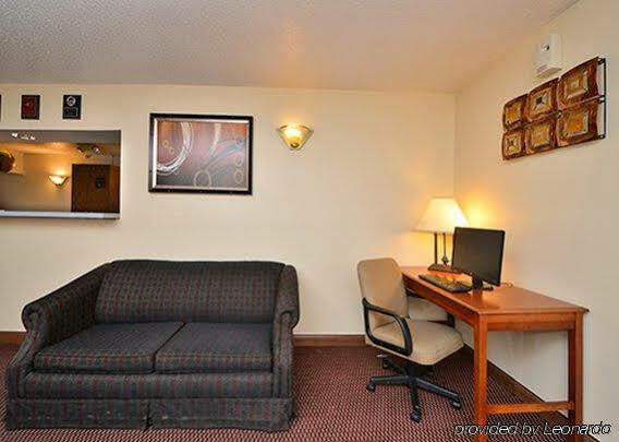 Rodeway Inn West Fargo Buitenkant foto